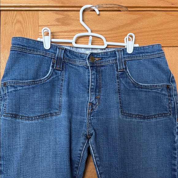 Vintage Levi's Light Blue Denim flared Jeans - Picture 8 of 8